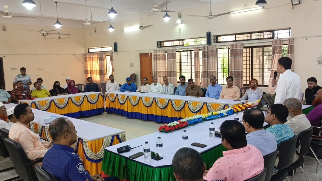 Farewell reception for transfer-related officers from UNO Upazila Officers Club in Saltha