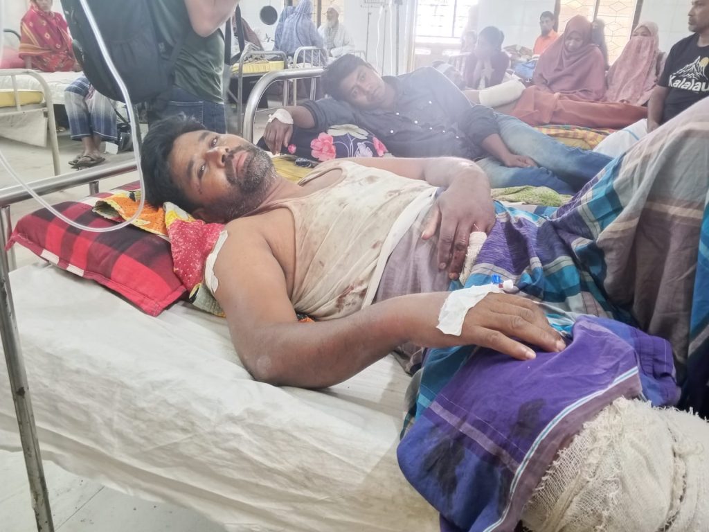 At least 12 people, including a woman, injured in armed attack in Gaibandha's Fulchhari