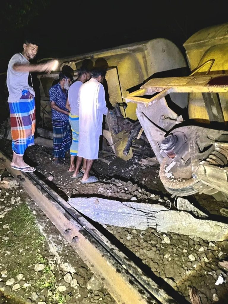 Oil train derails in Madhabpur, rail communication with Sylhet suspended